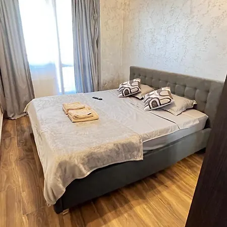 Apartments Lux Palas Iasi Exterior foto